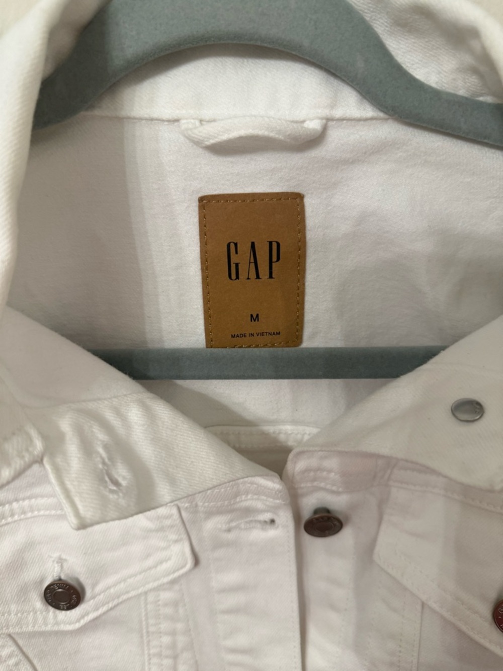 GAP White Women's Denim Jacket with Button Front - Picture 3 of 4